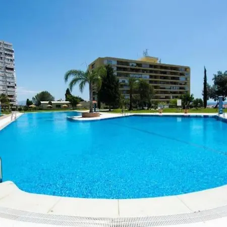 Aqua * Τορρεμολίνος